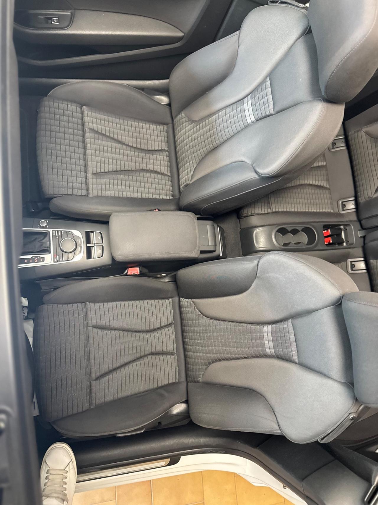 Audi A3 Cabrio 2.0 TDI clean diesel Attraction