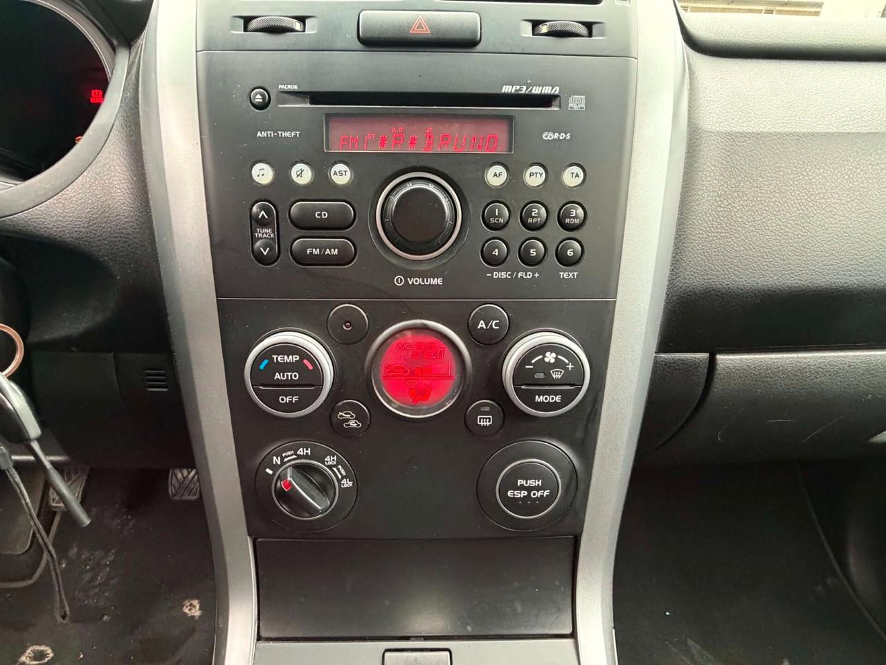 Suzuki Grand Vitara 5p1.9d 120CV-4x4-104.000km-GARANZIA-2010