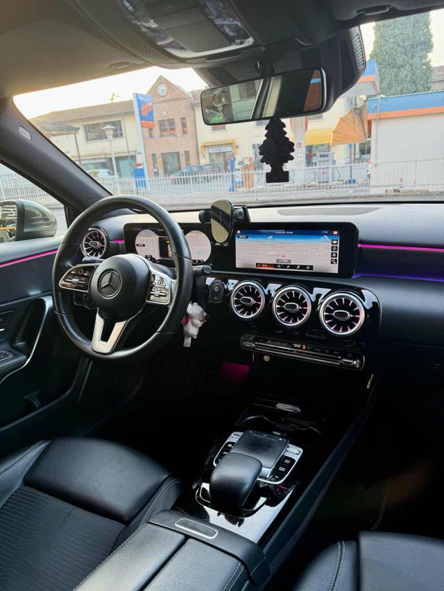 MERCEDES-BENZ A 180 d Automatic Business Extra