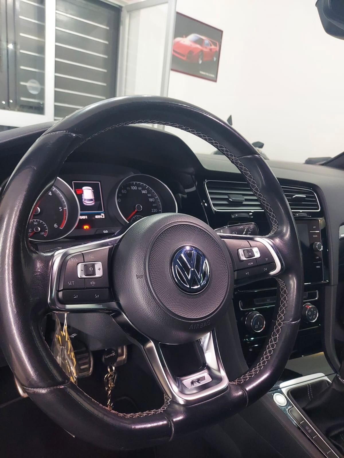 Volkswagen Golf 1.6 TDI 115 CV 5p. R-LINE 2019