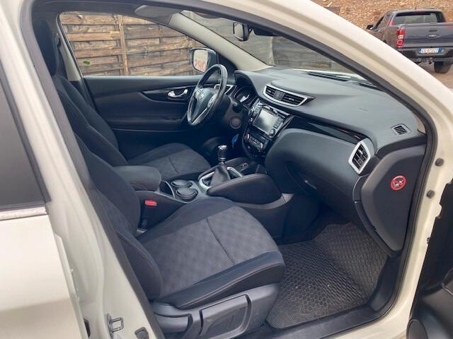 Nissan Qashqai 1.5 dCi N-Connecta