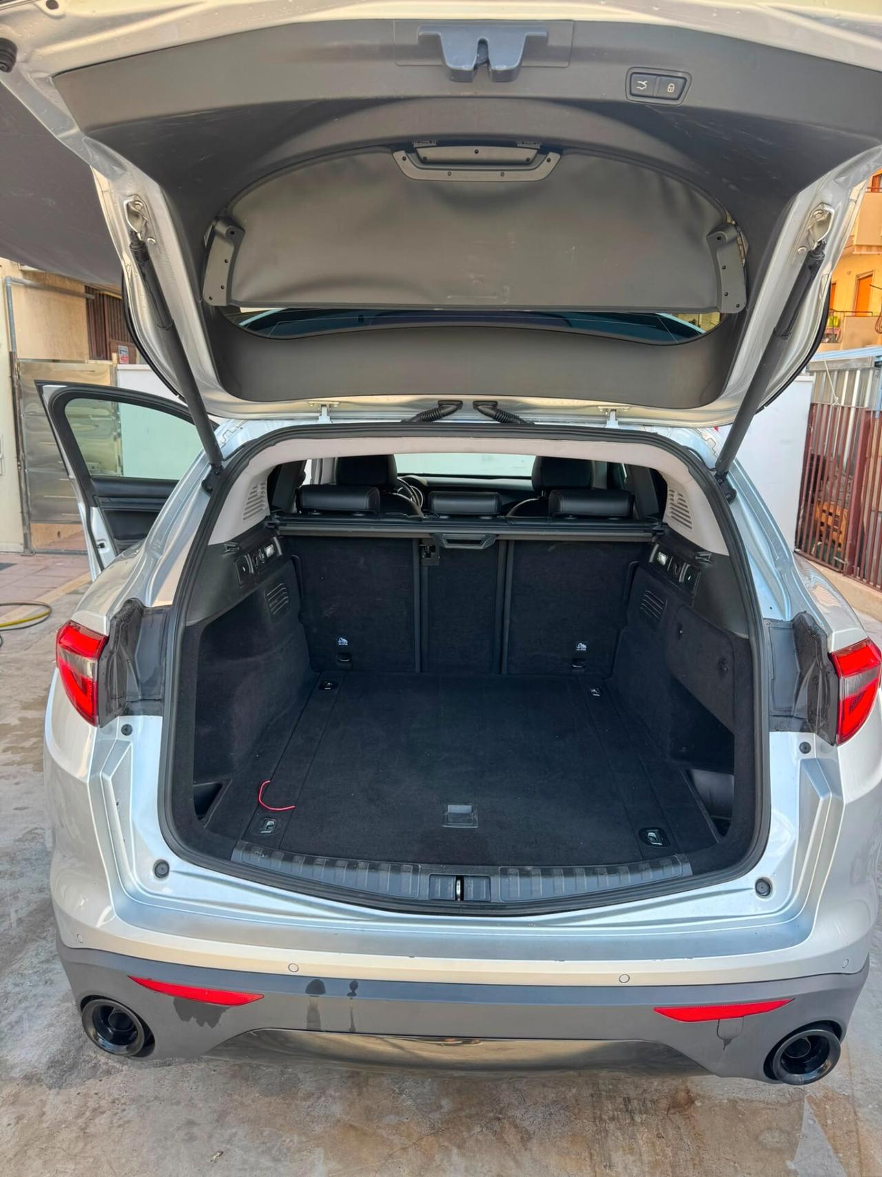 Alfa Romeo Stelvio 2.2 Turbodiesel 210 CV AT8 Q4 B-Tech