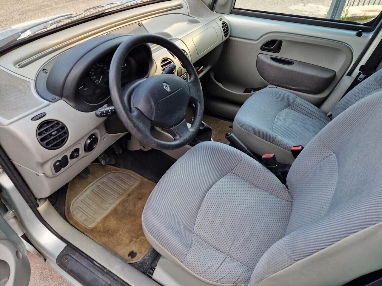 Renault Kangoo 1.2 16V TRASPORTO DISABILI