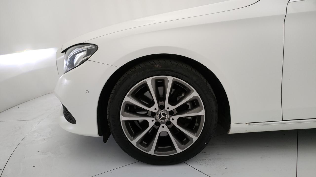 Mercedes-Benz E 220 d Business Sport 4matic auto