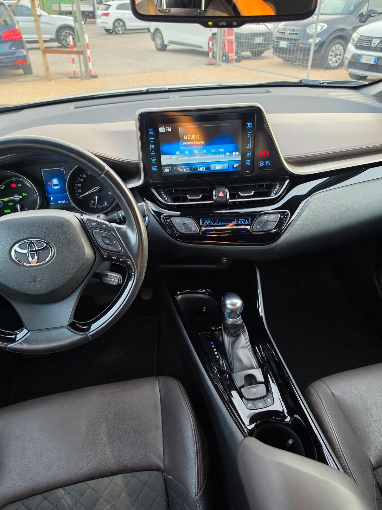 Toyota C-HR 1.8 Hybrid E-CVT Lounge