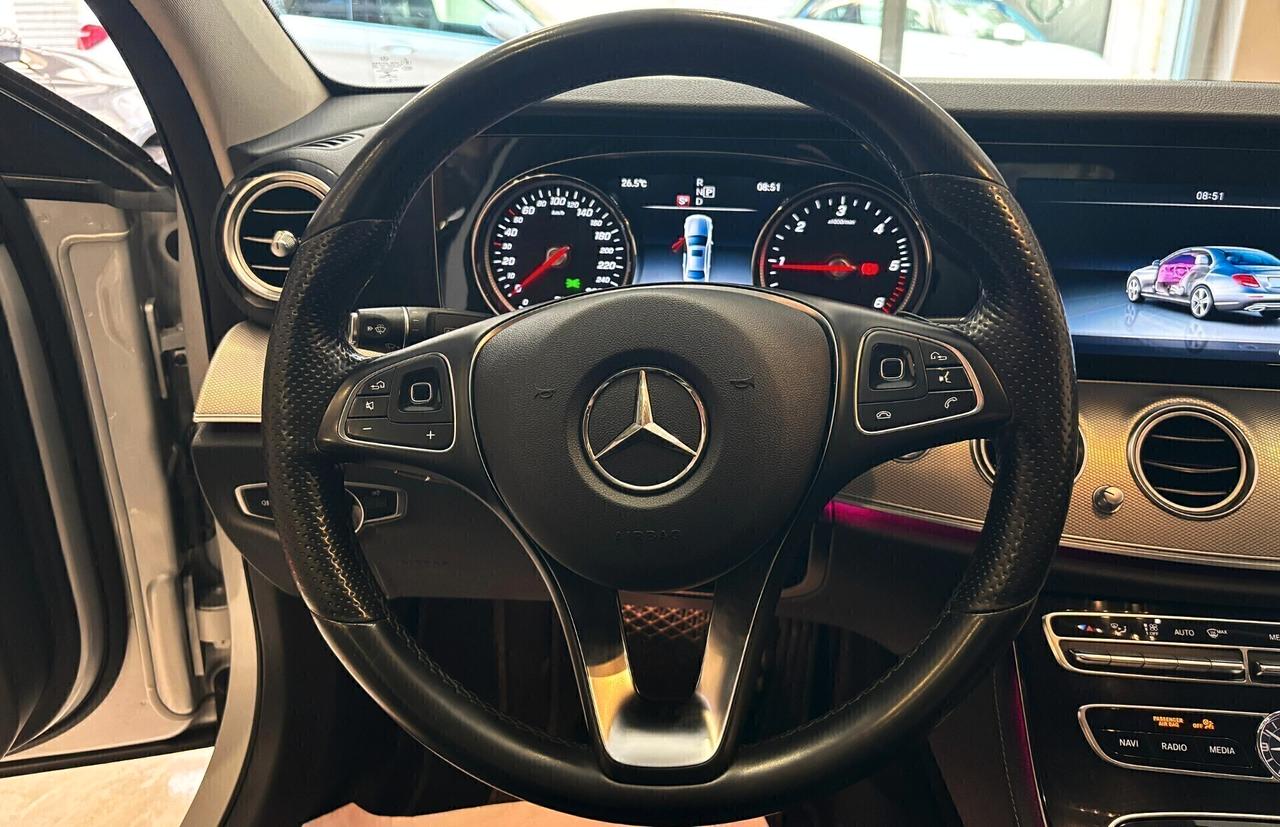 Mercedes Classe E 220 BERLINA * STUPENDA*