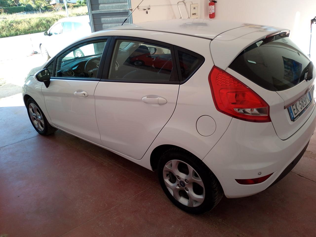 Ford Fiesta 1.2 82 CV 5 porte Titanium