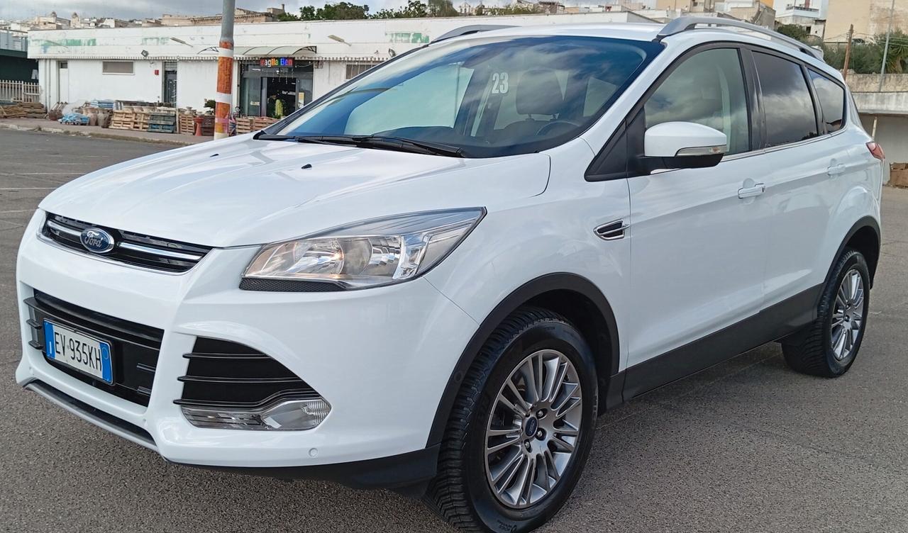 Ford Kuga 2.0 TDCI 150 CV S&S 4WD Powershift Titanium