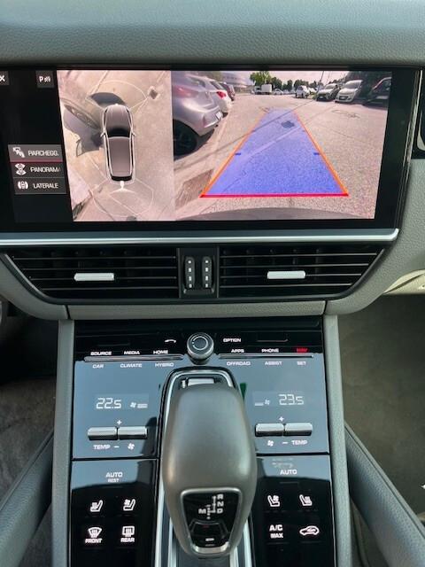 Porsche Cayenne 3.0 V6 E-Hybrid Approved