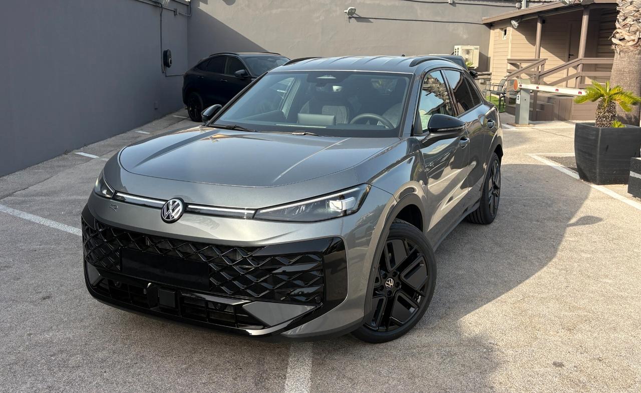NEW VOLKSWAGEN T-ROC 1.5 eTSI ACT 150 CV DSG R-LINE