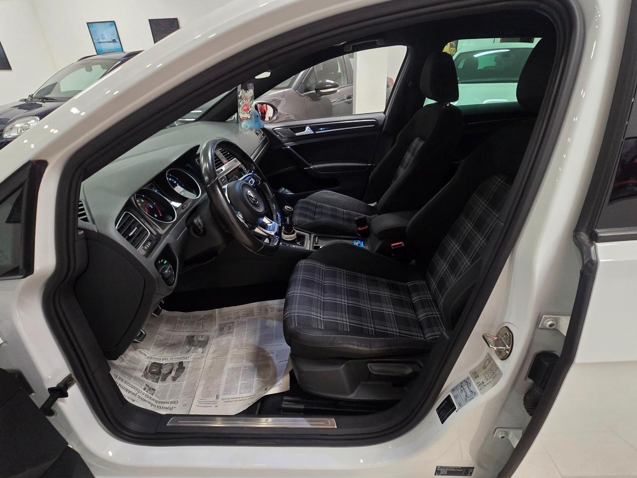 Volkswagen Golf GTD 2.0 TDI 5p. BlueMotion Technology