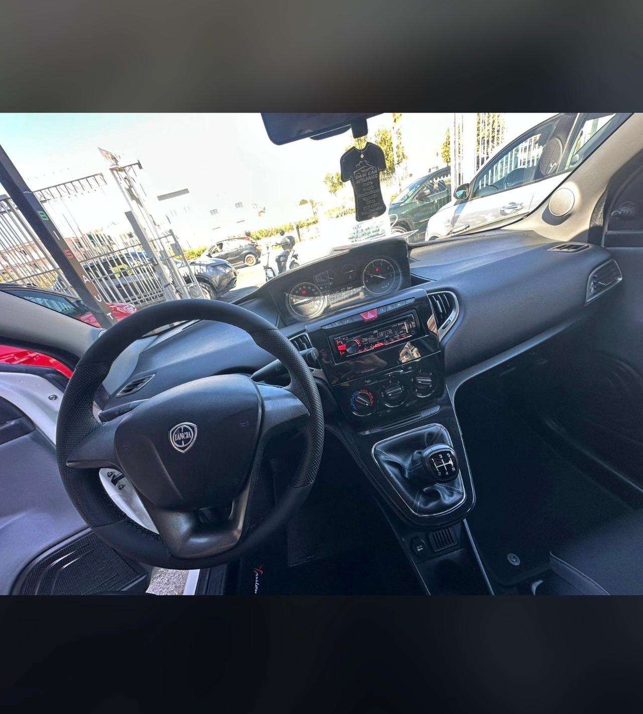 Lancia Ypsilon 1.3 MJT 16V 95 CV 5 porte S&S Gold