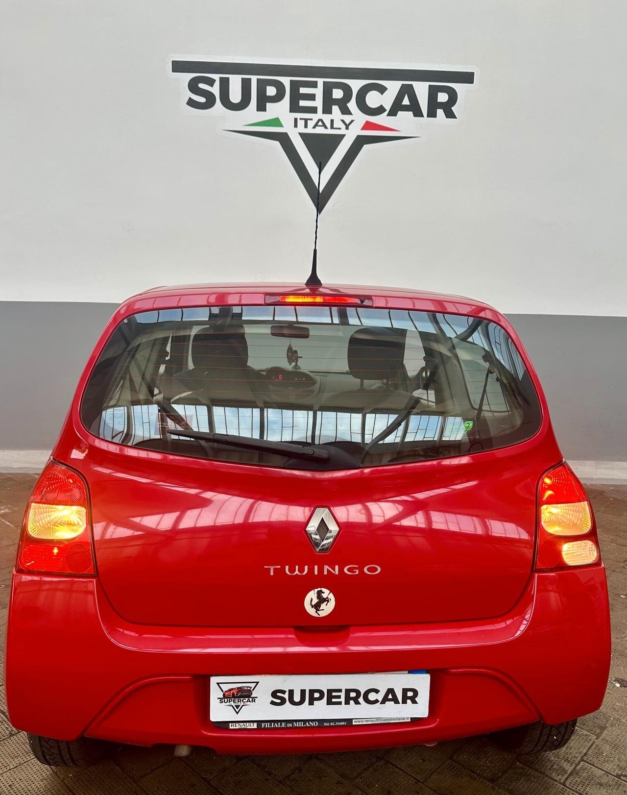 Renault Twingo 1.2 Benz, Euro 4, guidabile da neopat, buoni condi