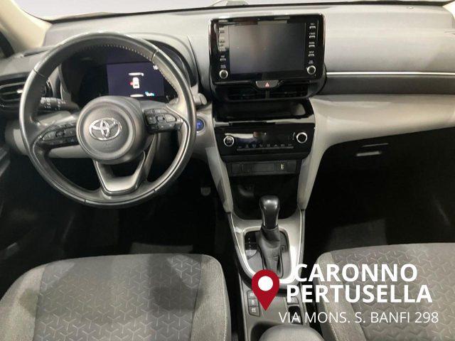 TOYOTA Yaris Cross 1.5 Hybrid 5p. E-CVT AWD-i Business