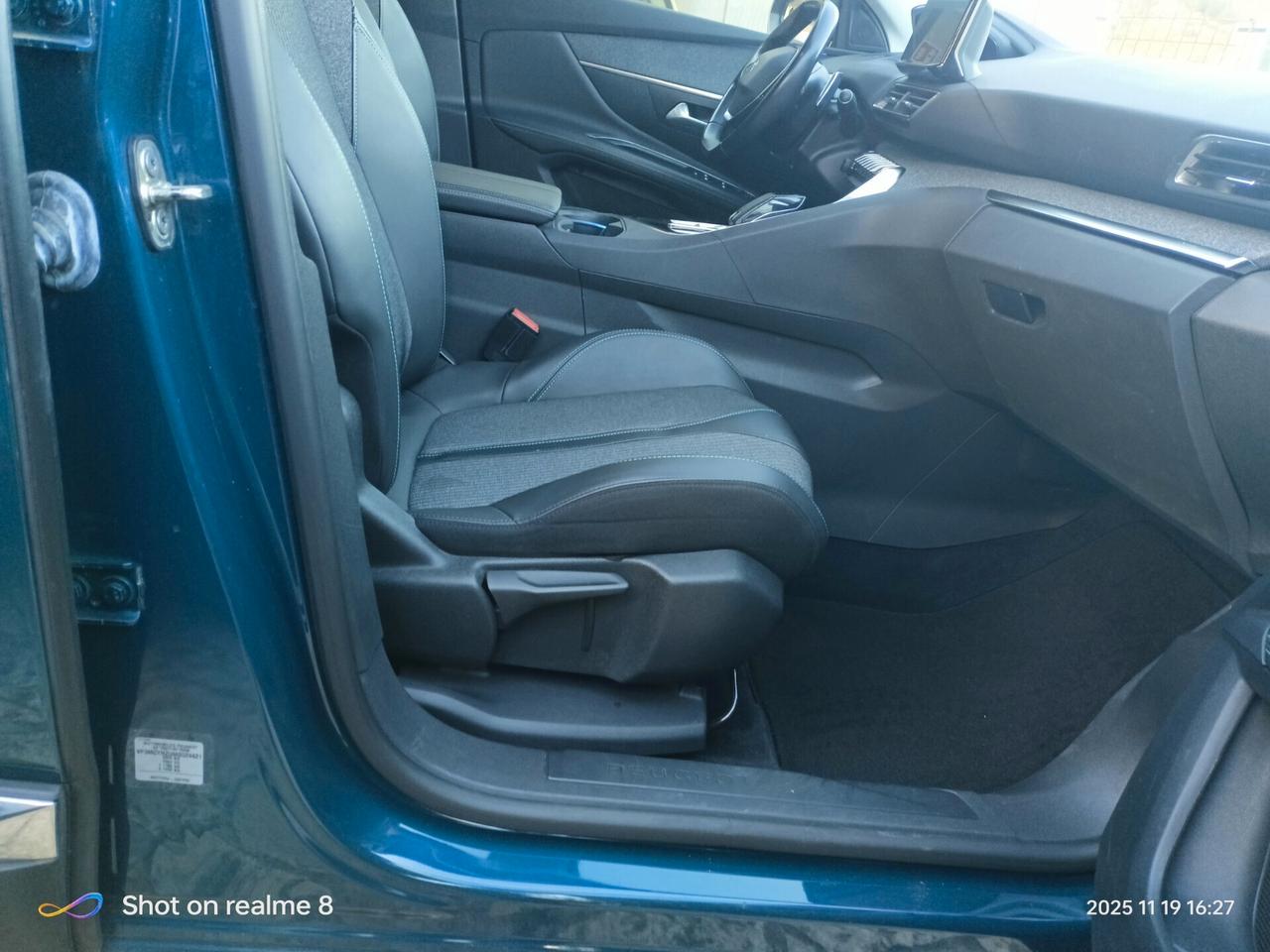 Peugeot 3008 BlueHDi 130 S&S Allure Pack modello 2020