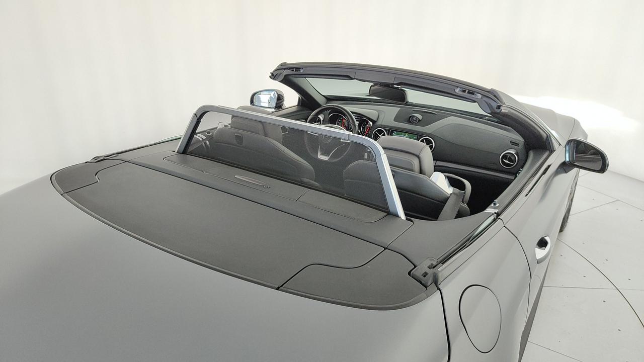 Mercedes-Benz SL 63 AMG auto