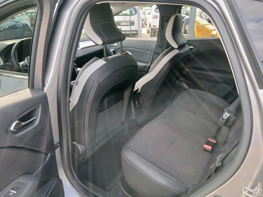 Renault Captur 1.0 TCe GPL Techno Fast Track
