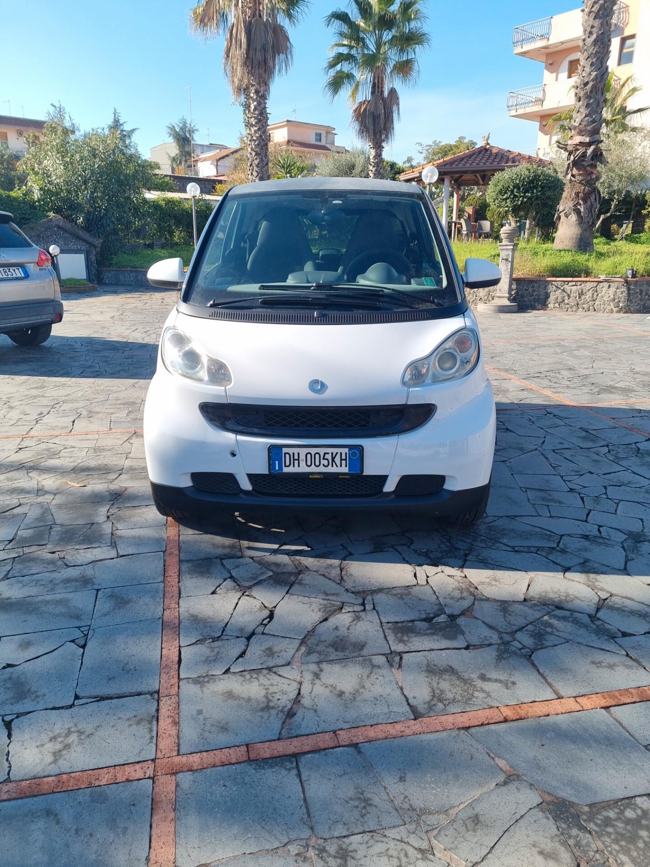 Smart ForTwo 1000 52 kW coupé pure