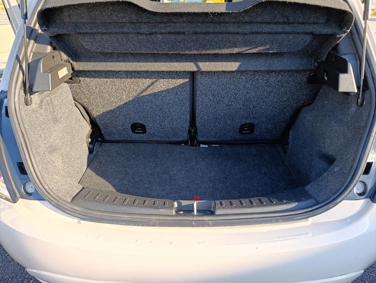 Lancia Ypsilon 1.2 Silver 69cv