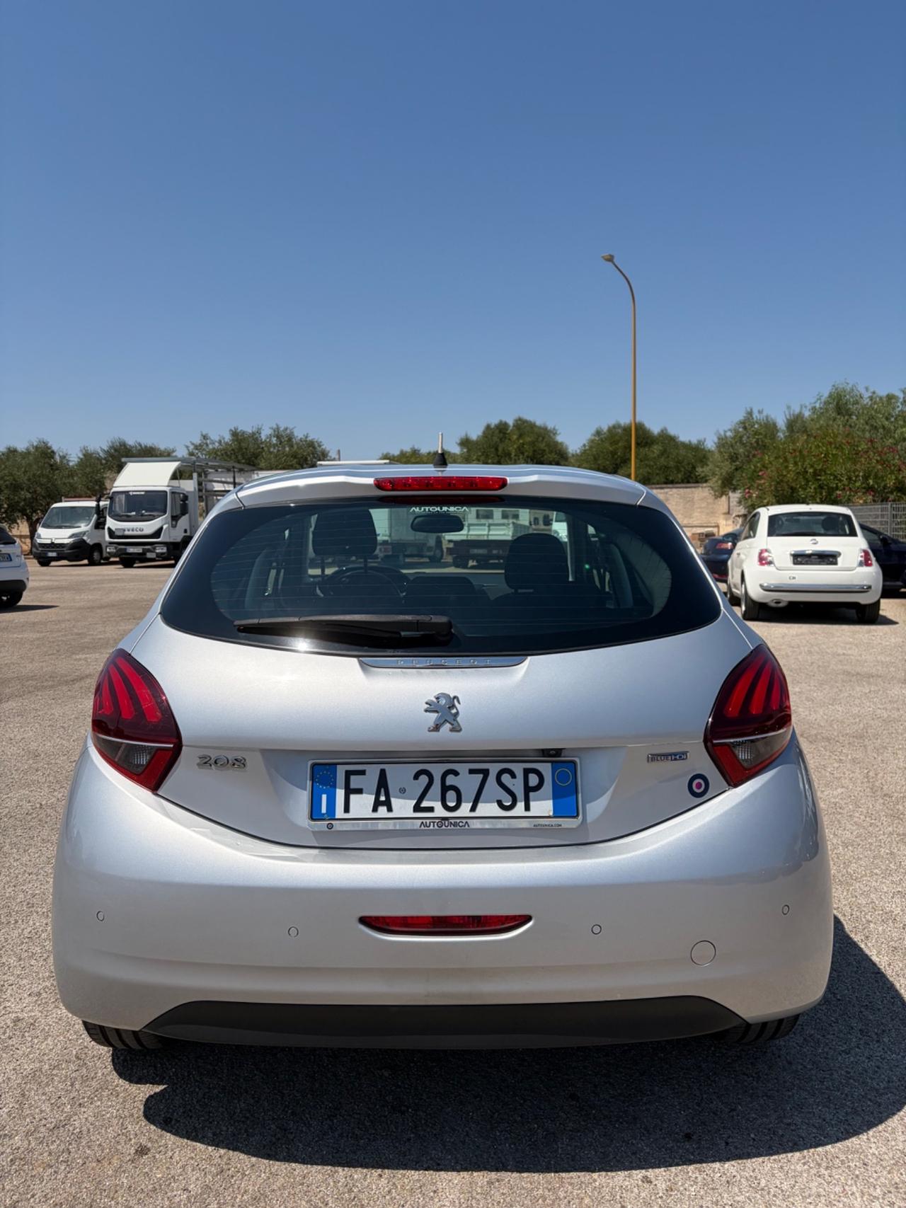 Peugeot 208 BlueHDi 75 5 porte Allure