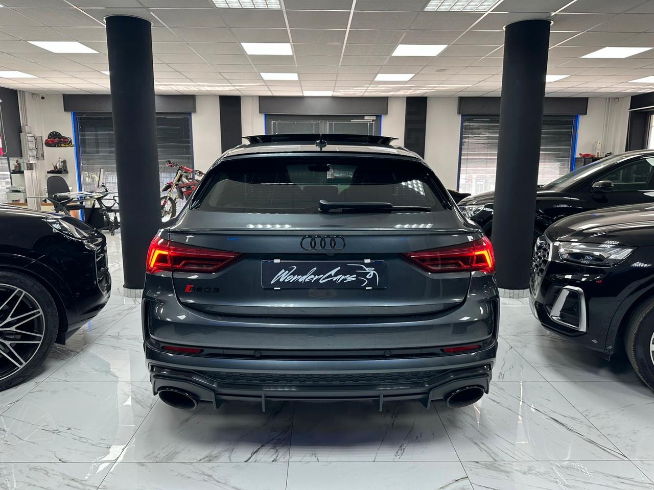 Audi RSQ3 Sportback Identity Black 2022 2.5 Benzina