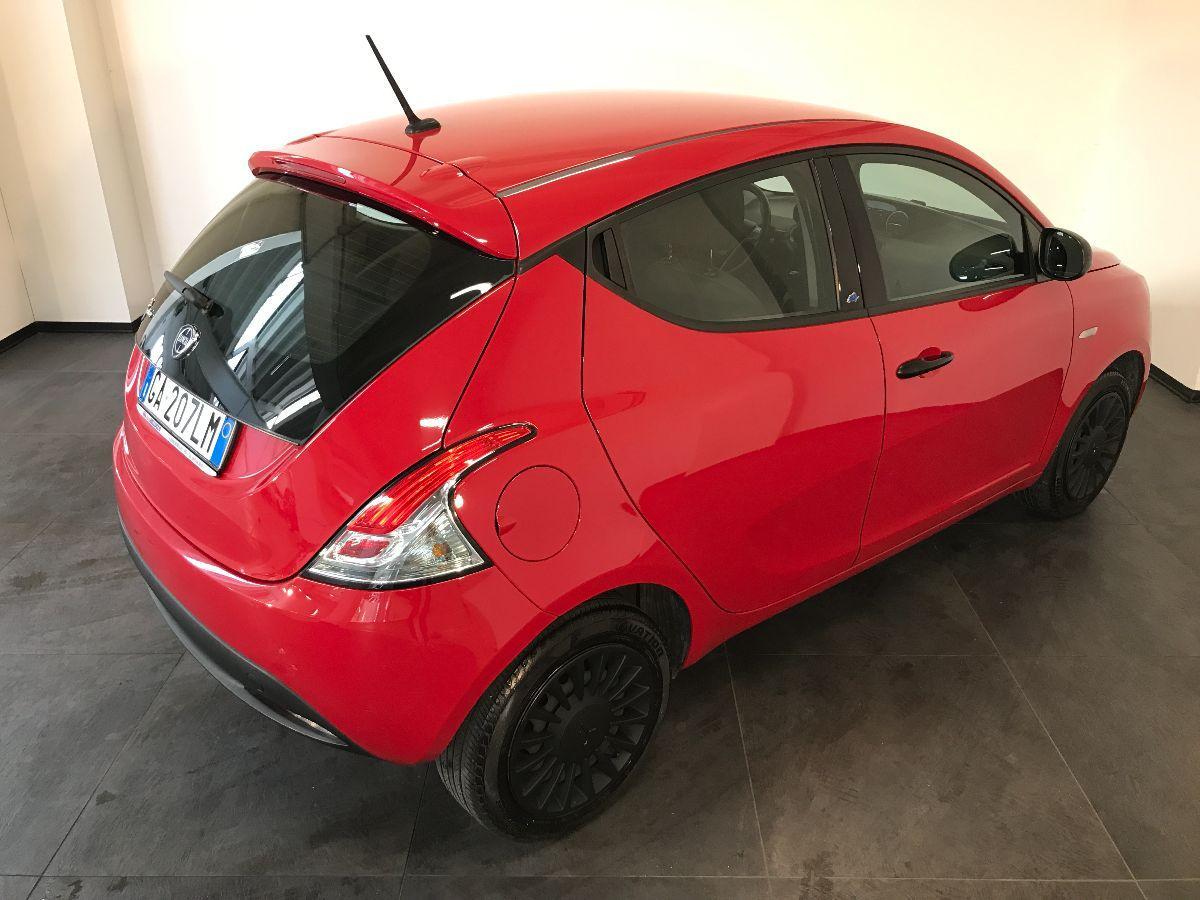 LANCIA Ypsilon 1.2 69 CV 5p. Silver