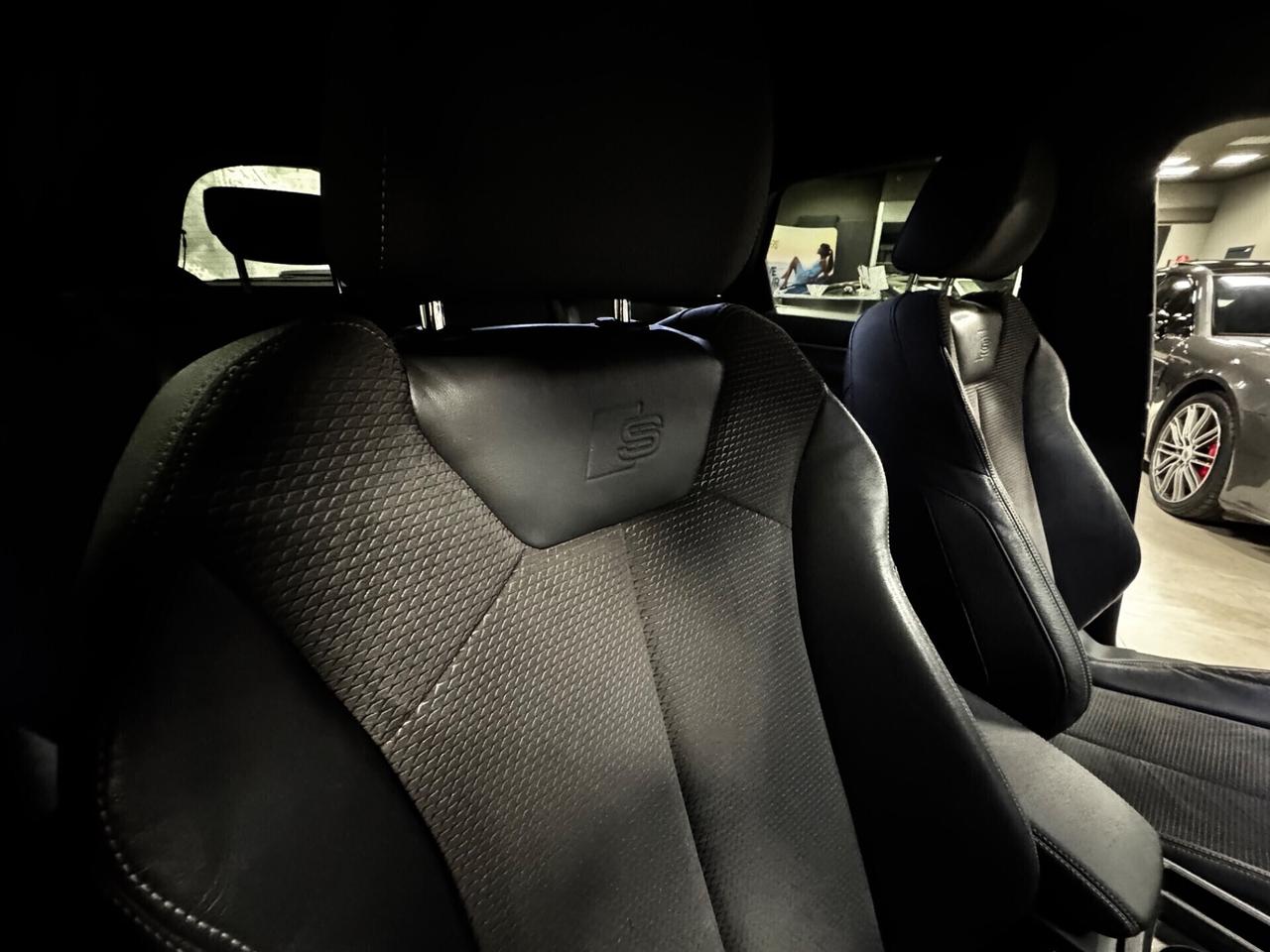 AUDI Q3 2.0 TDI QUATTRO S-TRONIC SLINE