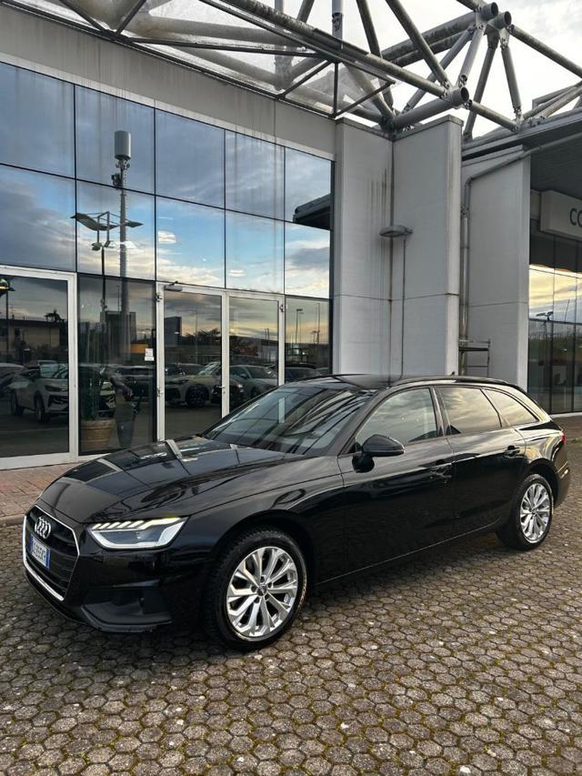 AUDI A4 Avant 30 TDI/136 CV S tronic NEO PATENTATO
