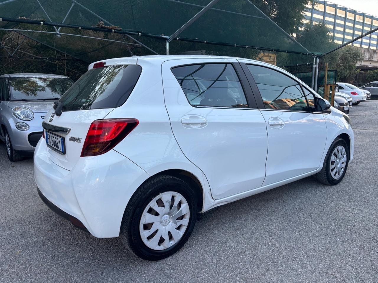 Toyota Yaris 1.0 5 porte Lounge OK NEOPATENTATI