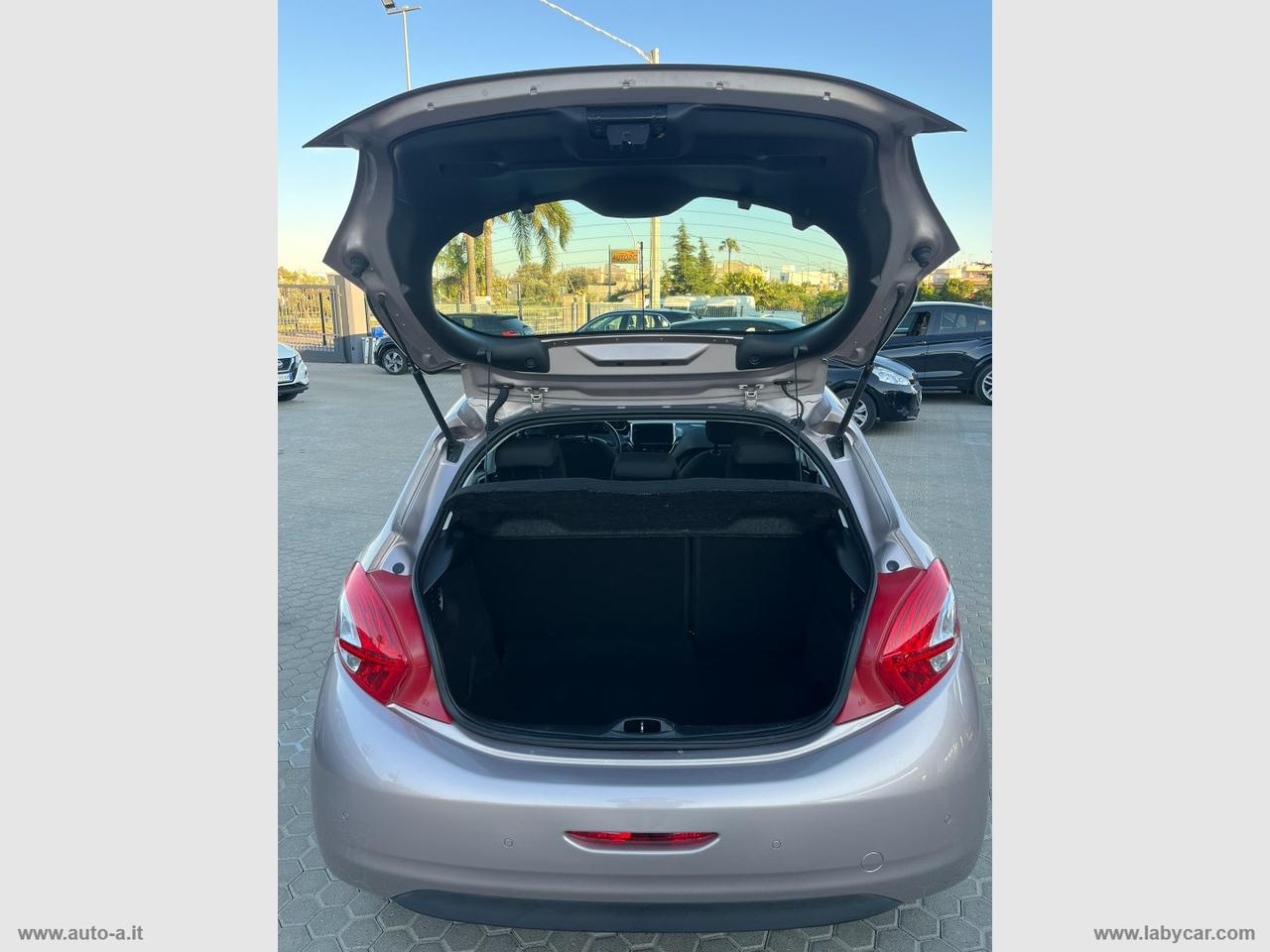 PEUGEOT 208 1.4 HDi 68 CV 5p. Active