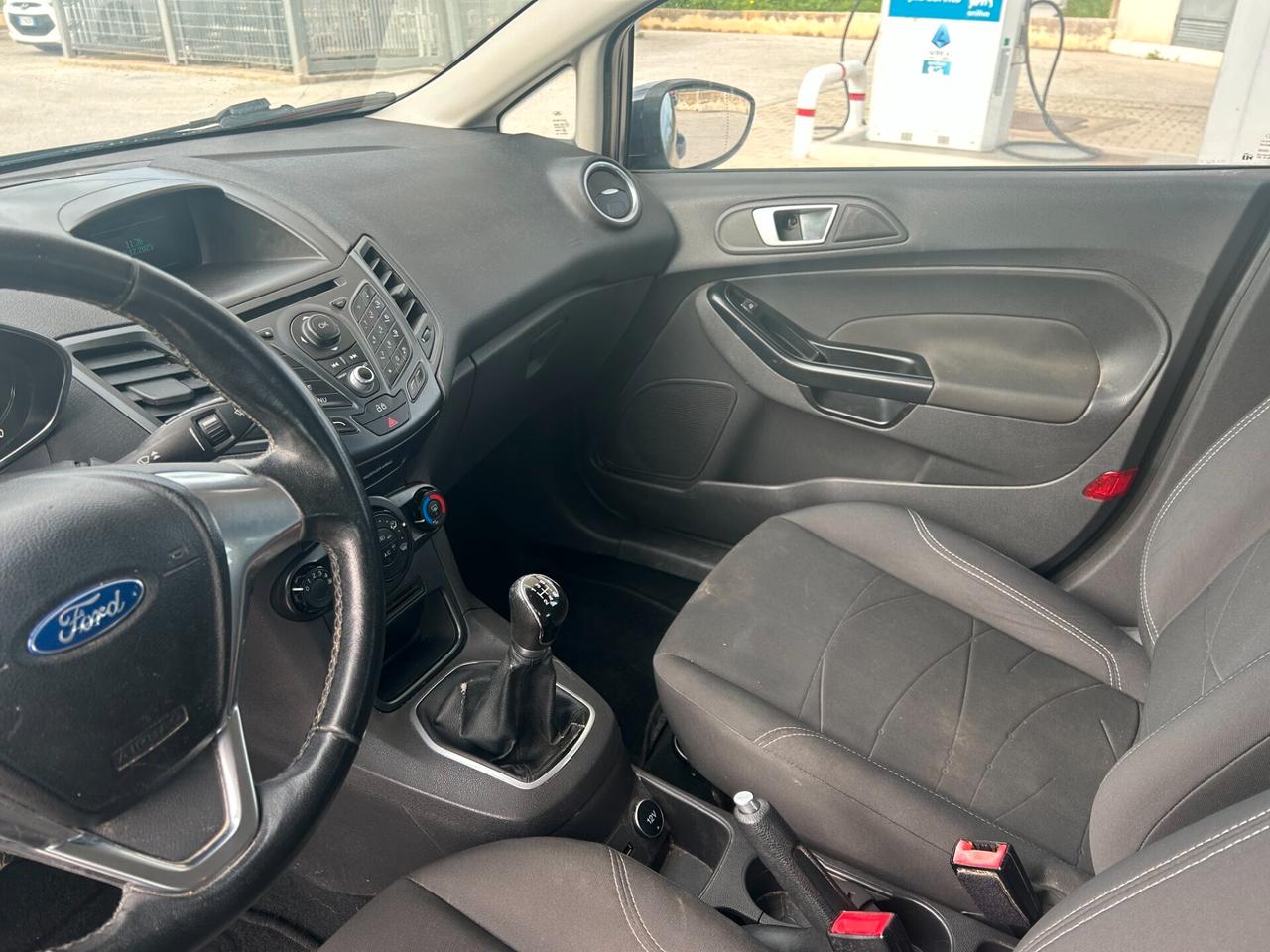 Ford Fiesta 1.5 TDCi 75CV 5 porte