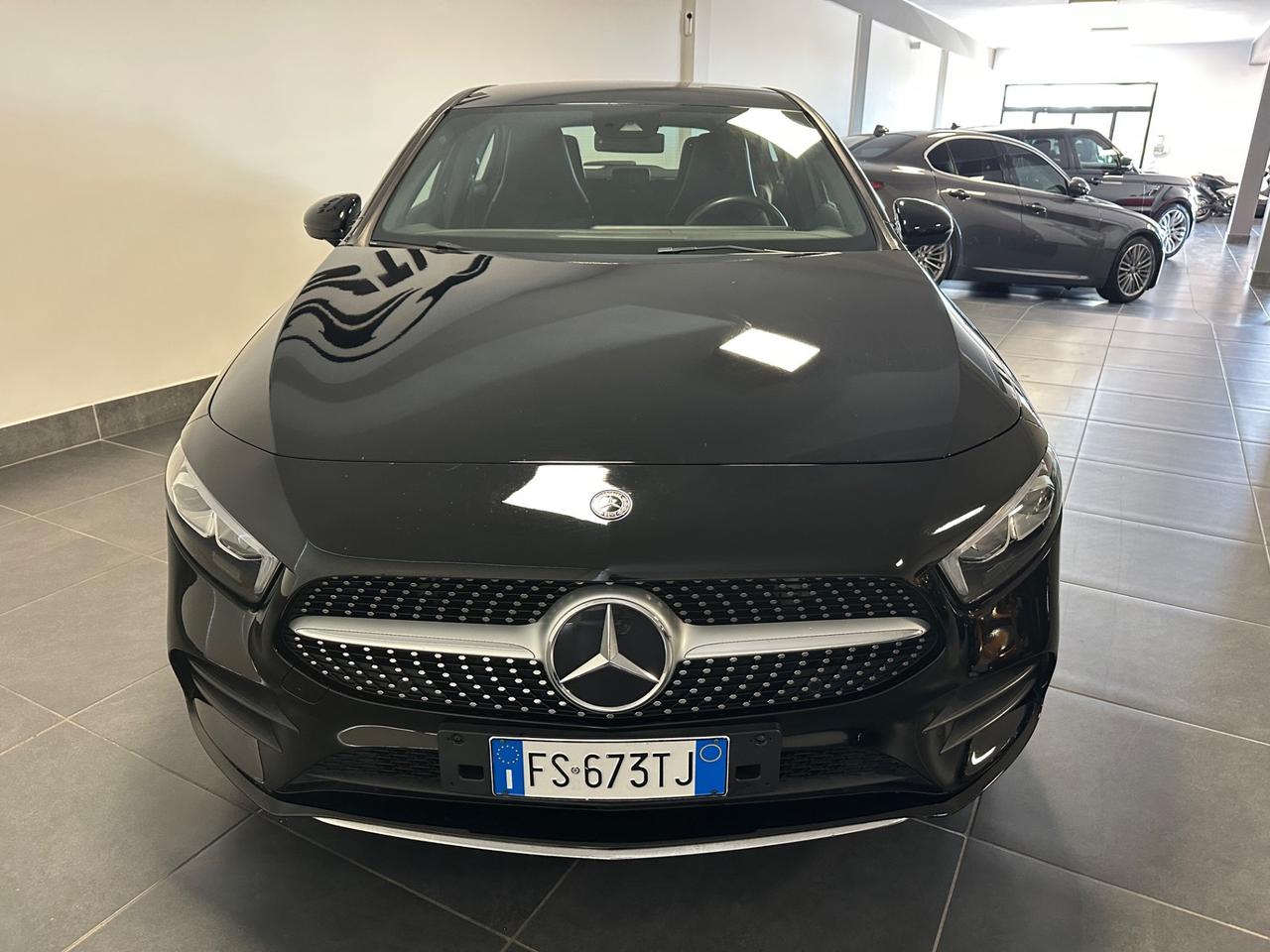 MERCEDES-BENZ A180D PACK PRMIUM AMG 116CV PRONTA CONSEGNA