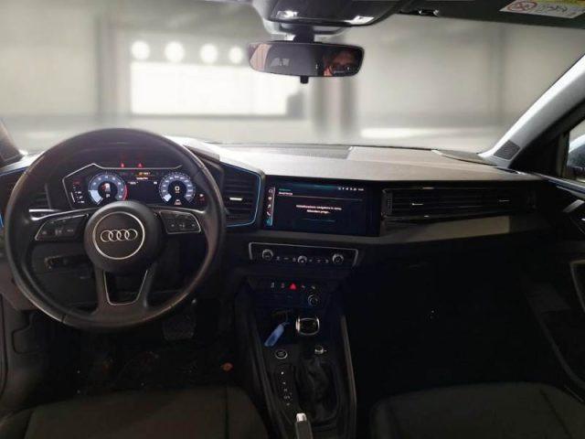 AUDI A1 citycarver 30 TFSI S tronic Identity Contrast