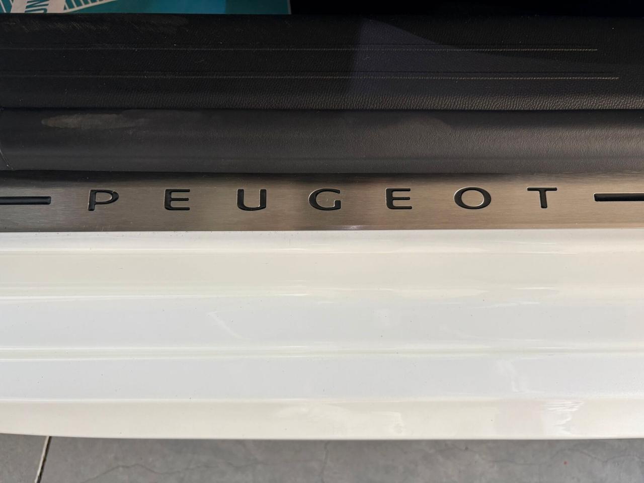 Peugeot 208 GT Turbo