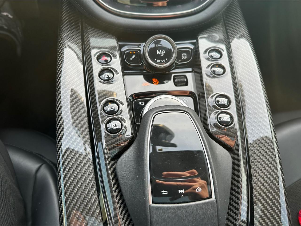 Aston Martin DBX DBX707