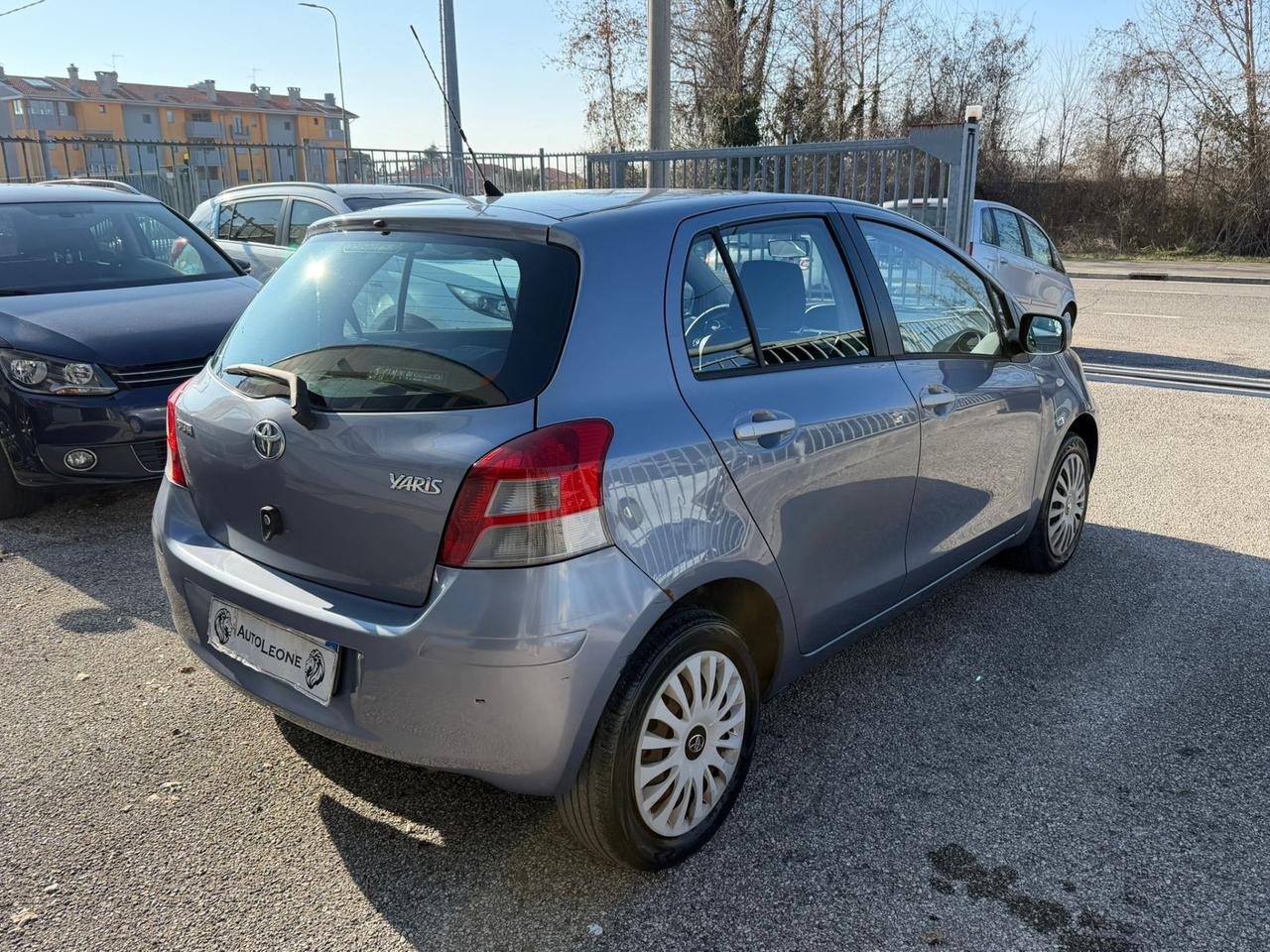 Toyota Yaris 1.0 5 porte Now