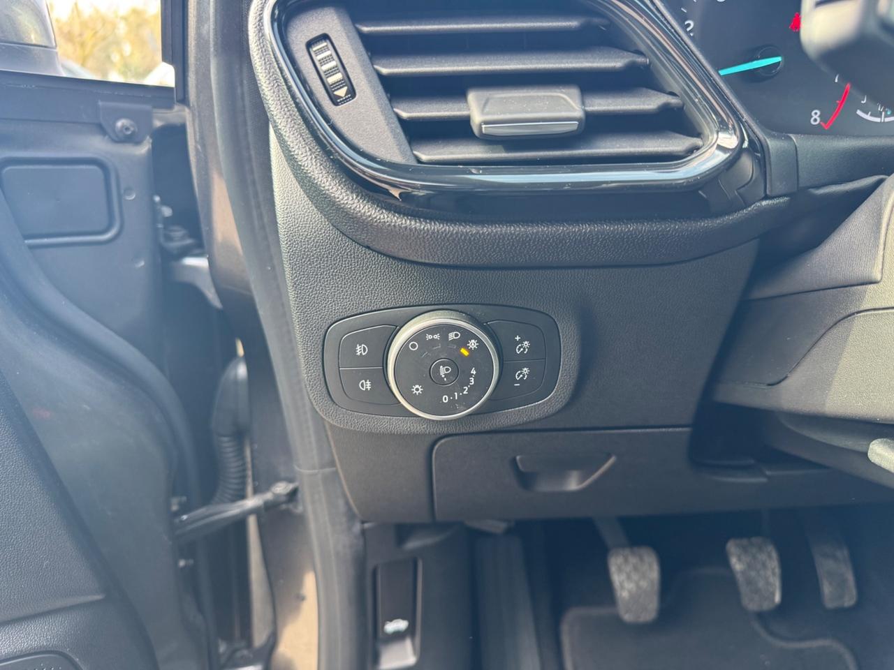 Ford Fiesta 1.1 75 CV GPL 5P Titanium NEOPATENTATI