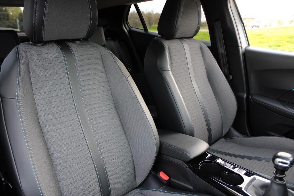 PEUGEOT 2008 1.5 BlueHDi 110 CV Allure *LED