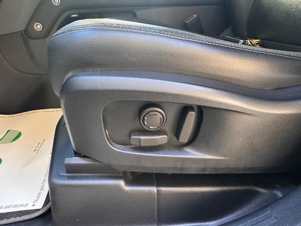 Land Rover Defender 110 3.0 I6 200 CV AWD Auto X-Dynamic HSE