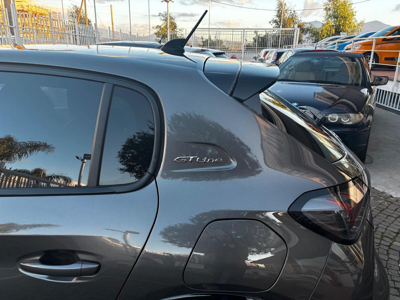 Peugeot 208 PureTech 100 Stop&Start 5 porte GT Line