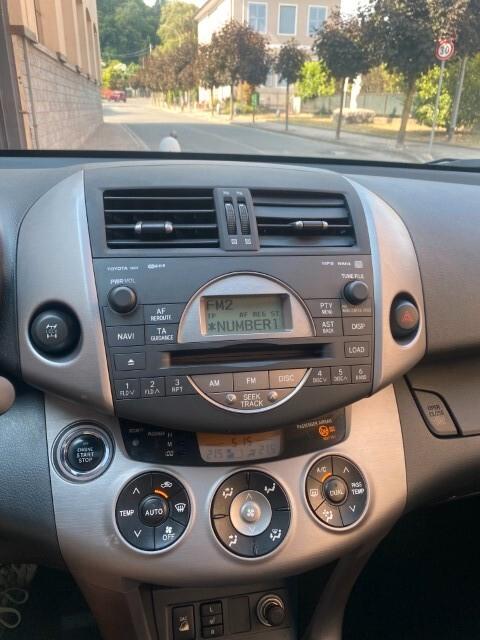 Toyota RAV4 2.0 4X4 Luxury Automatico GPL