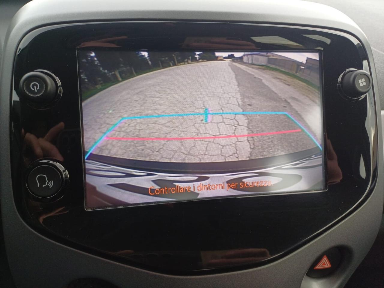 Toyota Aygo 1.0 VVT-i 72 CV 5 porte x-clusiv