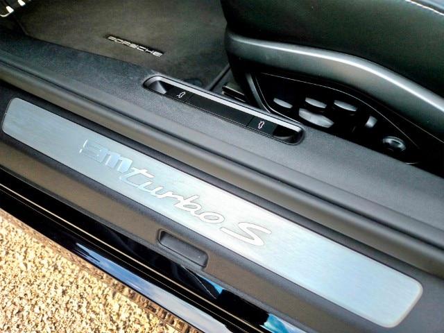 PORSCHE 911 Turbo S Cabriolet