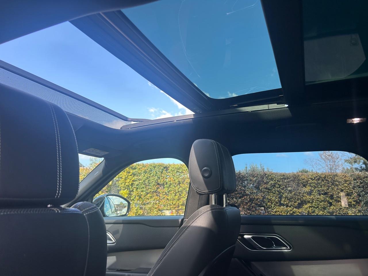 Land Rover Range Velar 2.0D I4 240 CV R-Dynamic