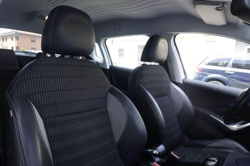 Peugeot 2008 Peugeot 2008 1.2 PureTech 82 CV Allure Unicoproprietario