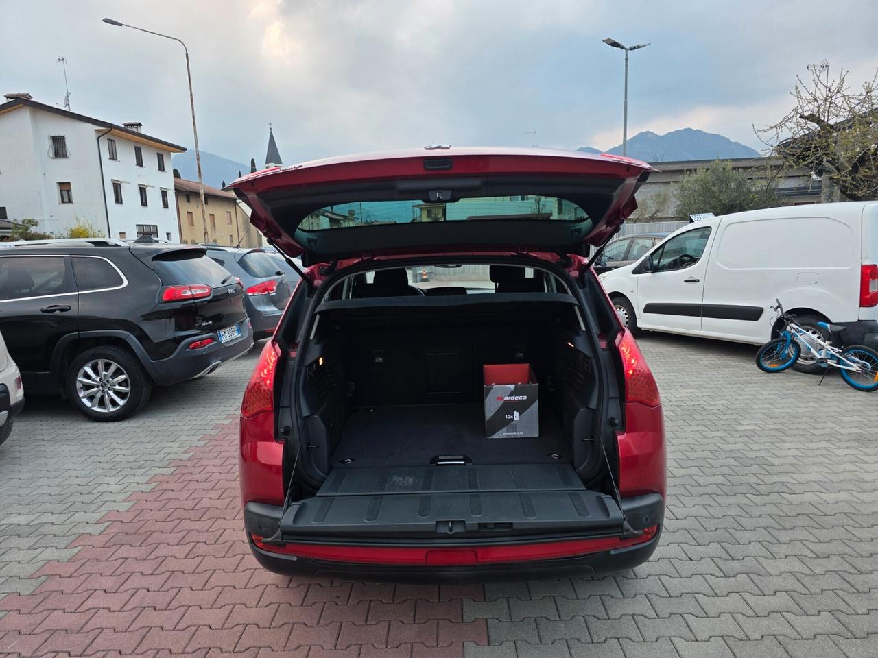 Peugeot 3008 1.6D uniproprietario km... certificato