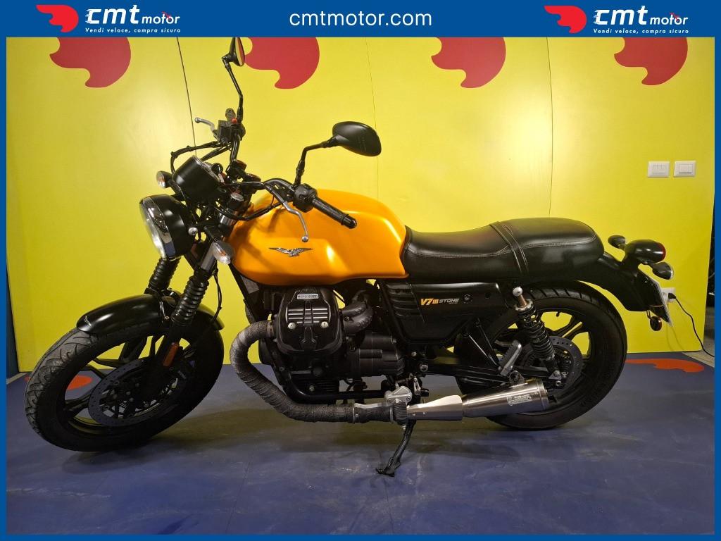 Moto Guzzi V7 - 2017