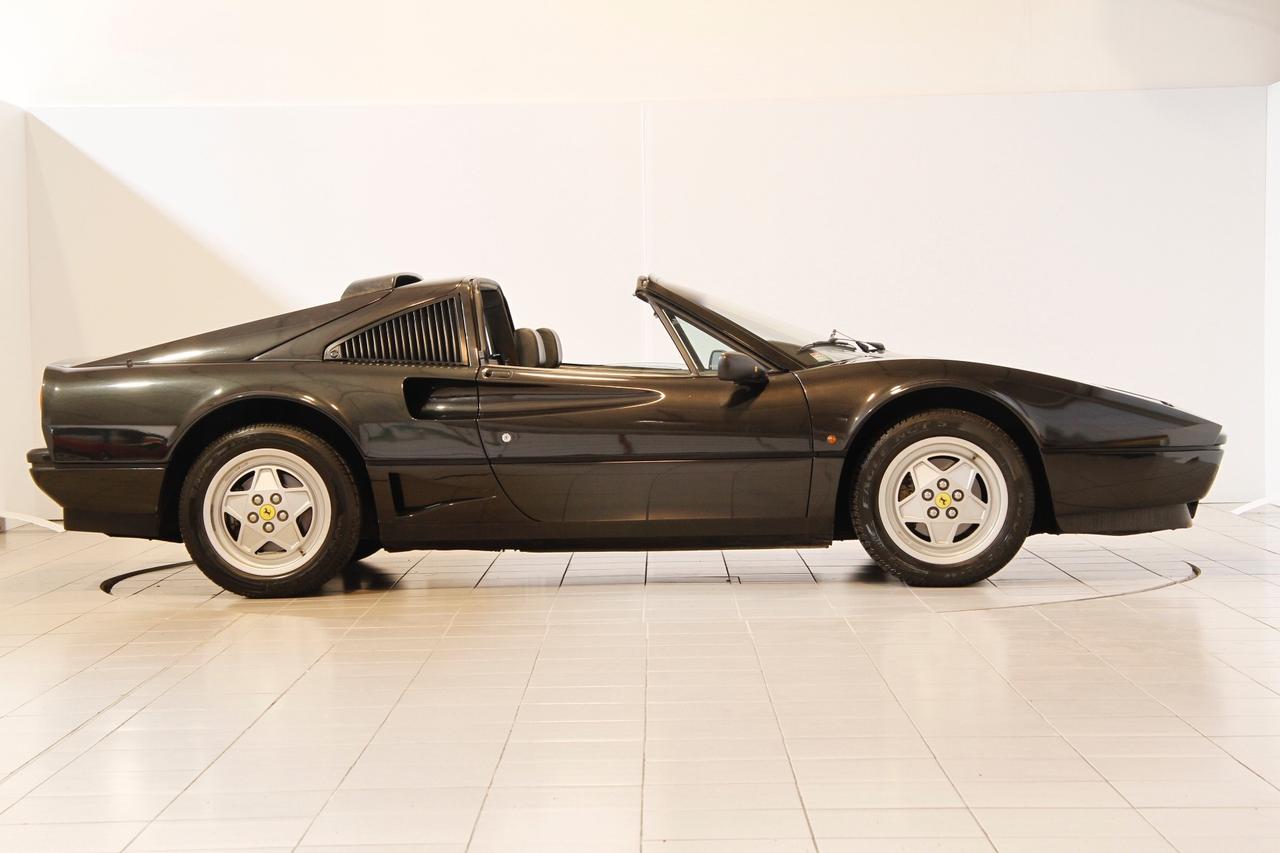 Ferrari 208 GTS Turbo Intercooler ABS