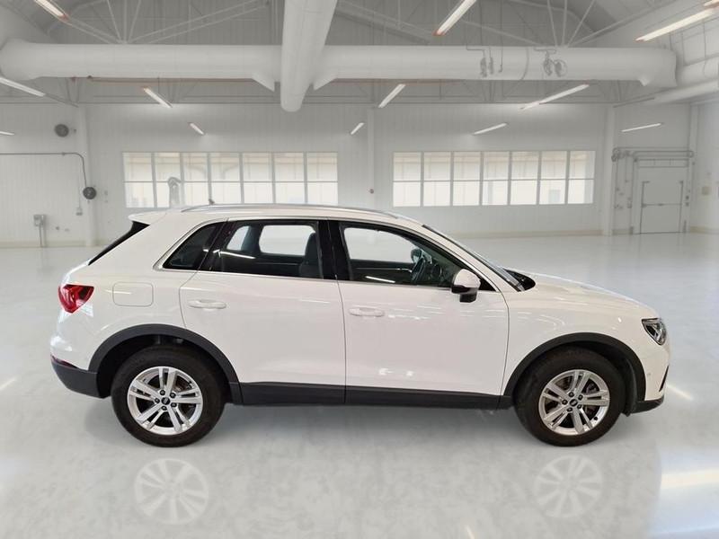 AUDI Q3 45 TFSI e S tronic Business