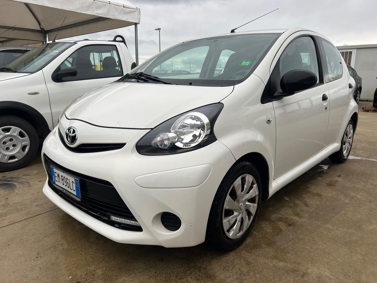 Toyota Aygo 1.0 12V VVT-i 5 porte Now